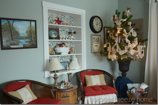 tree side of the room