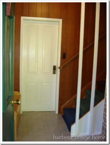 Creating a Gallery Wall in Your Entryway