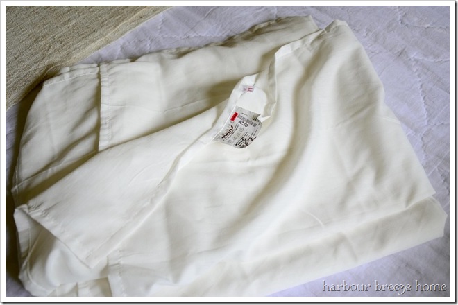 no sew ruffled bedskirt from 2 Ikea sheets at Bildirimlerim