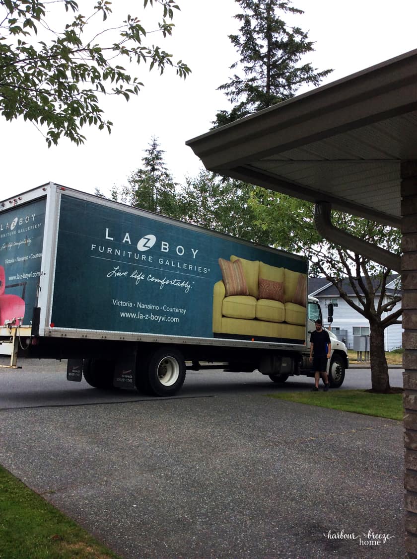La-z-Boy Truck
