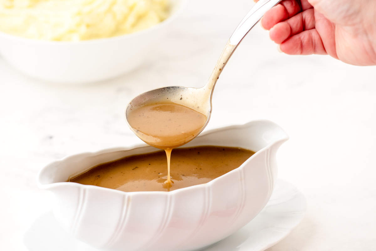 Turkey Gravy from Drippings (Easy, Lump-Free Pan Gravy)