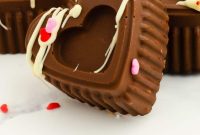 Valentine’s Day Hot Chocolate Bombs