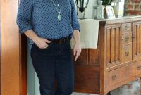 Fashion Over 40: Comfortable Chic Wardrobe Ideas