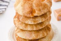Soft Toffee Snickerdoodle Cookies with Caramel Bits