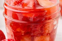 Homemade Strawberry Sauce Recipe for Ice Cream and Desserts