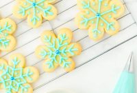 How to Bake and Gift Christmas Cookies with Printable Tags