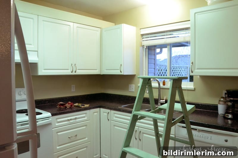 Corner before removing upper cabinet