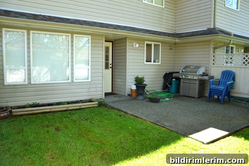Urban Patio Styling: Before and During the Makeover 2 Urban Patio Syling