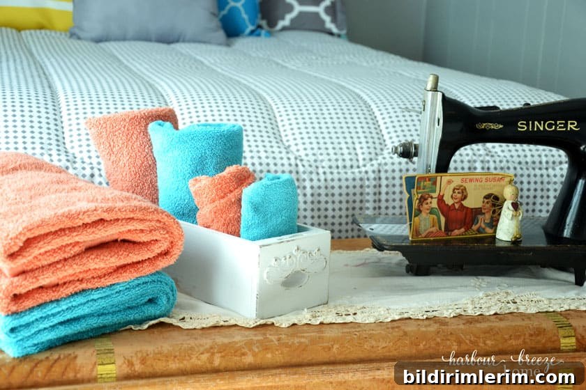 Colorful House Tour: My Sister's Creative Home 17 Colorful & Creative House Tour