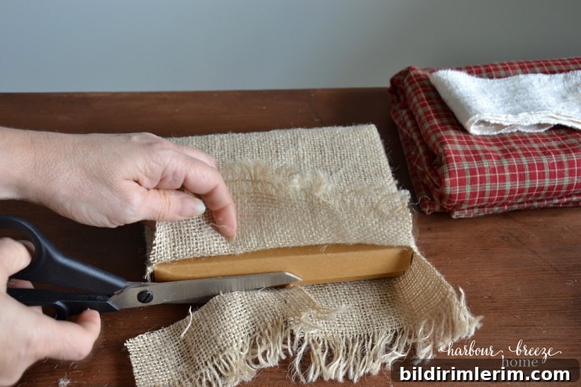 DIY Burlap Wrapped Christmas Gift Ideas 5 img 13053 4