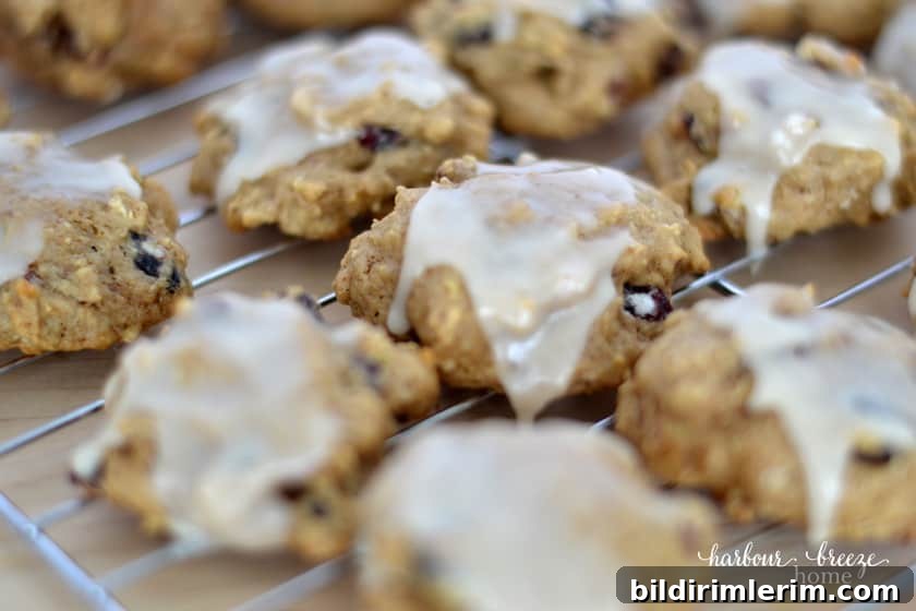 Rows of glazed apple cookies