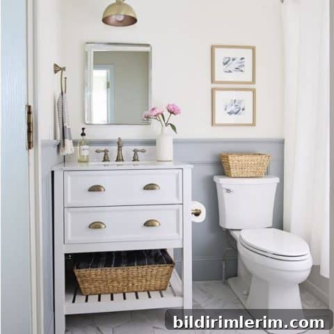 Small vanity with drawers or doors for towel storage