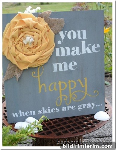 You Make Me Happy Wooden farmhouse sign with fabric flower