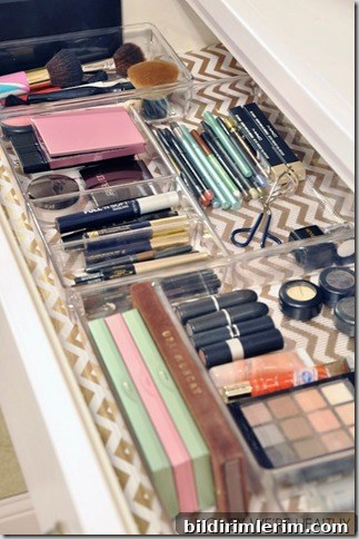 clear makeup organization