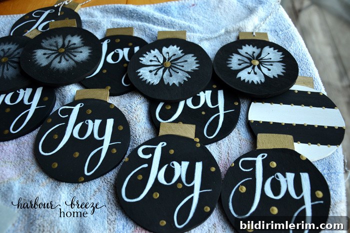 Be inspired by these creative options for handmade wooden ornaments at harbourbreezehome.com.
