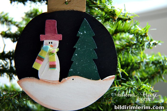 Be inspired by these creative options for handmade wooden ornaments at harbourbreezehome.com.