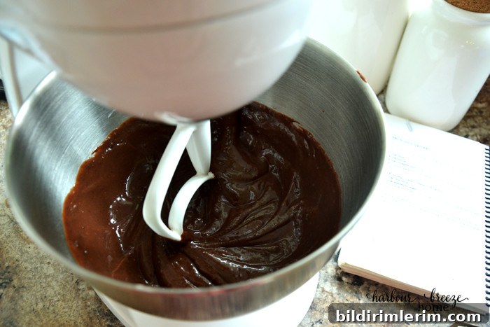 Adding pudding layer to Chocolate Lush