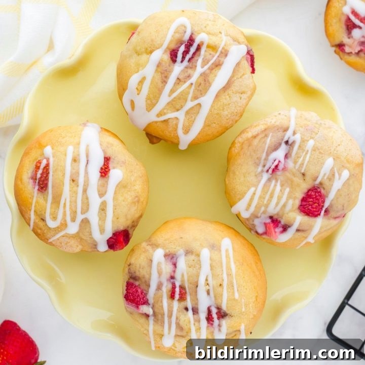 Buttermilk Strawberry Muffins 
