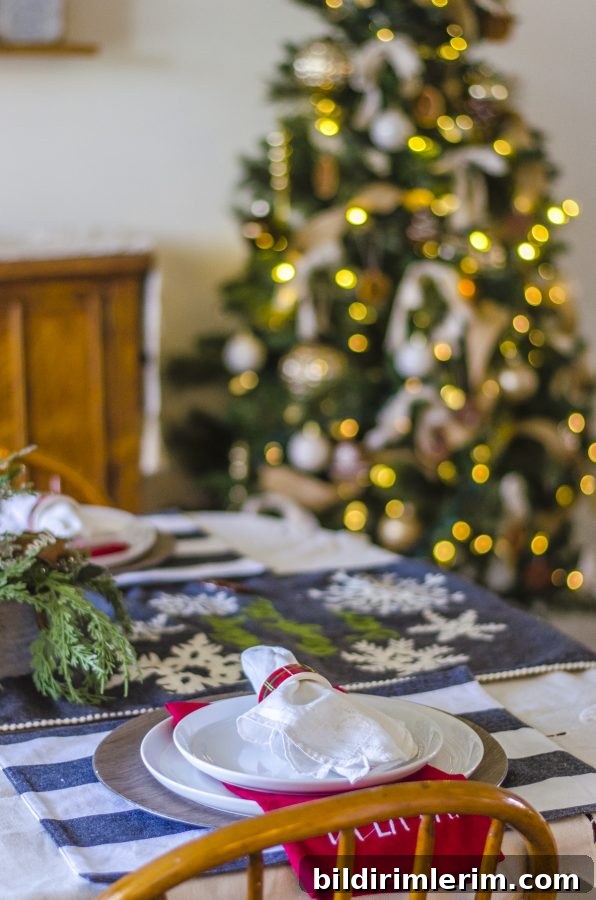 Christmas dining table centerpiece