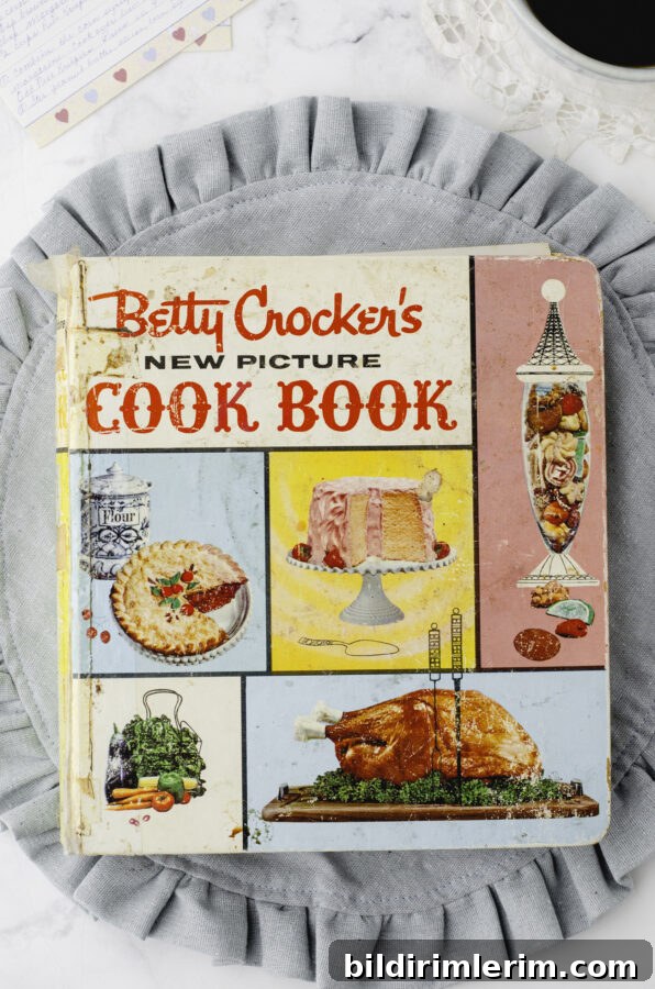 vintage cookbook - betty crocker's new picture cookbook from about 1961