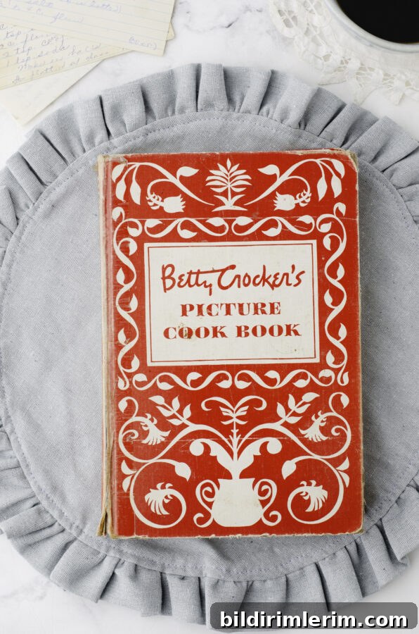 vintage betty crocker's picture cook book from 1950