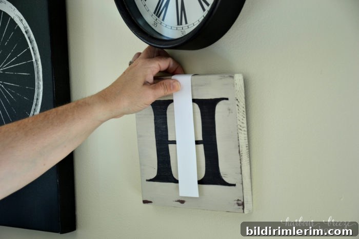 How to Hang Wall Decor: Tips and Practical Hacks 3 hanging picture on the wall