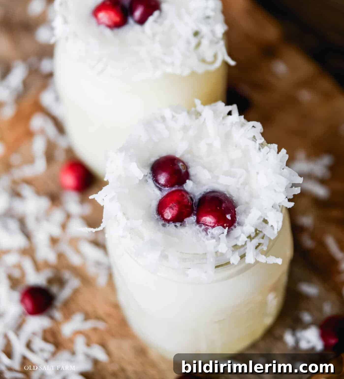 Festive Non-Alcoholic Punch Recipes for Holidays and Parties 9 White Christmas punch