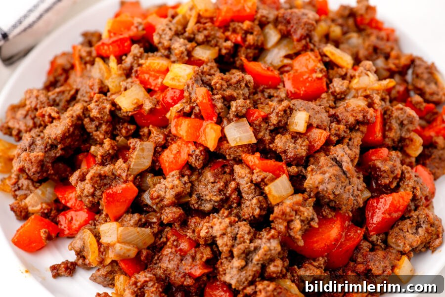 Ground Beef Taco Meat for Fast Weeknight Tacos 2 Ground beef taco meat on a plate