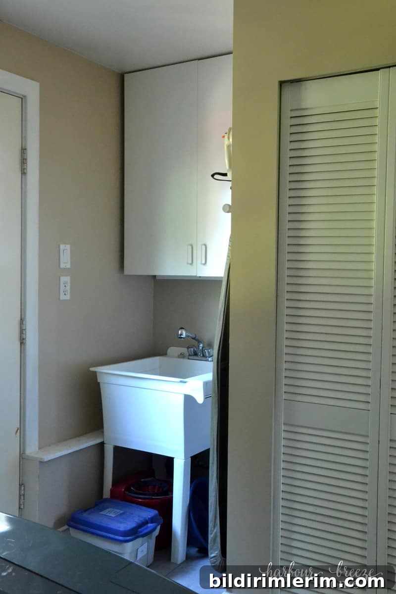 Laundry Room Tour ~ a practical layout filled with great organizational solutions
