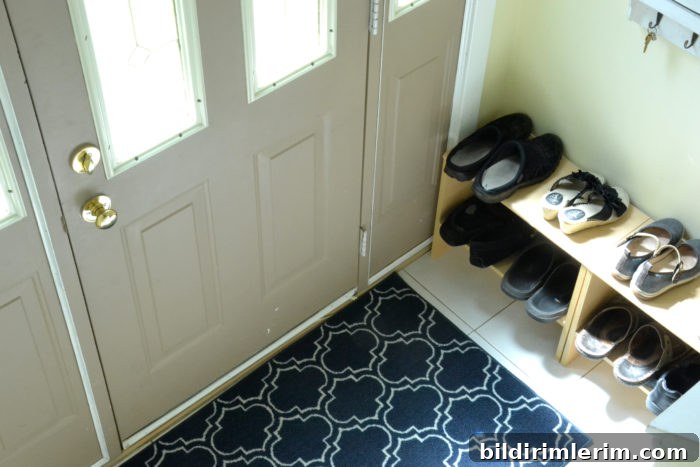 small entryway ps