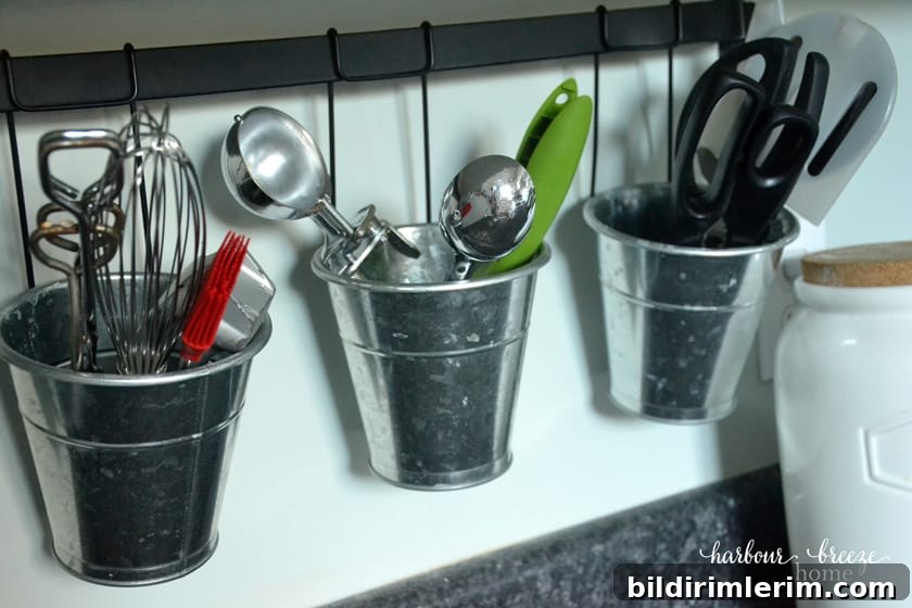 wall mounted storage